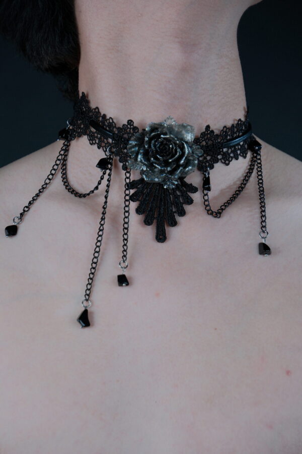 Ashen Rose - 图片 4